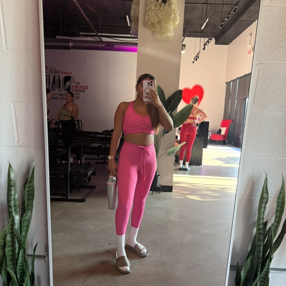 Year of Ours Vibrant Pink Leggings